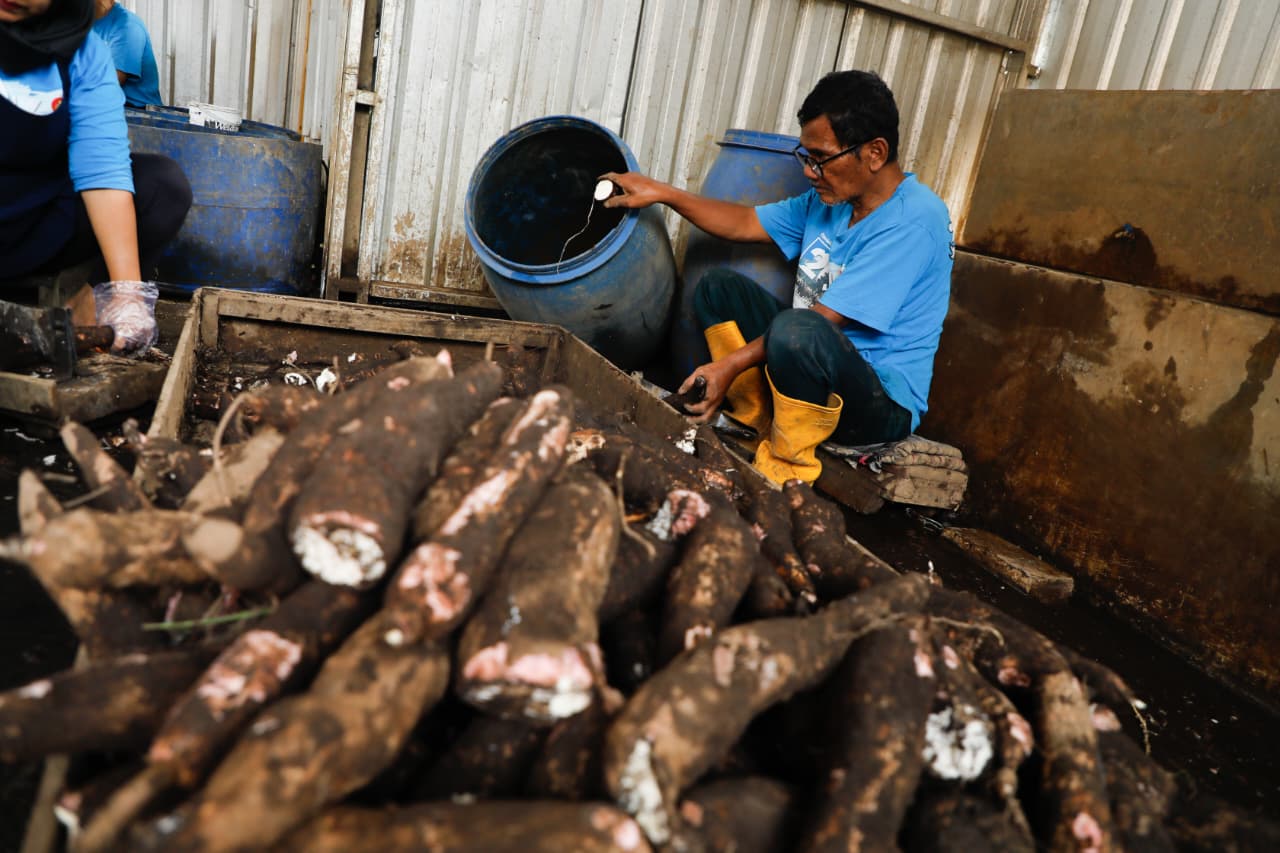 Aktivitas di Kampung Singkong,  Kelurahan Ledok, Kecamatan Argomulyo, Kota Salatiga, Jateng.