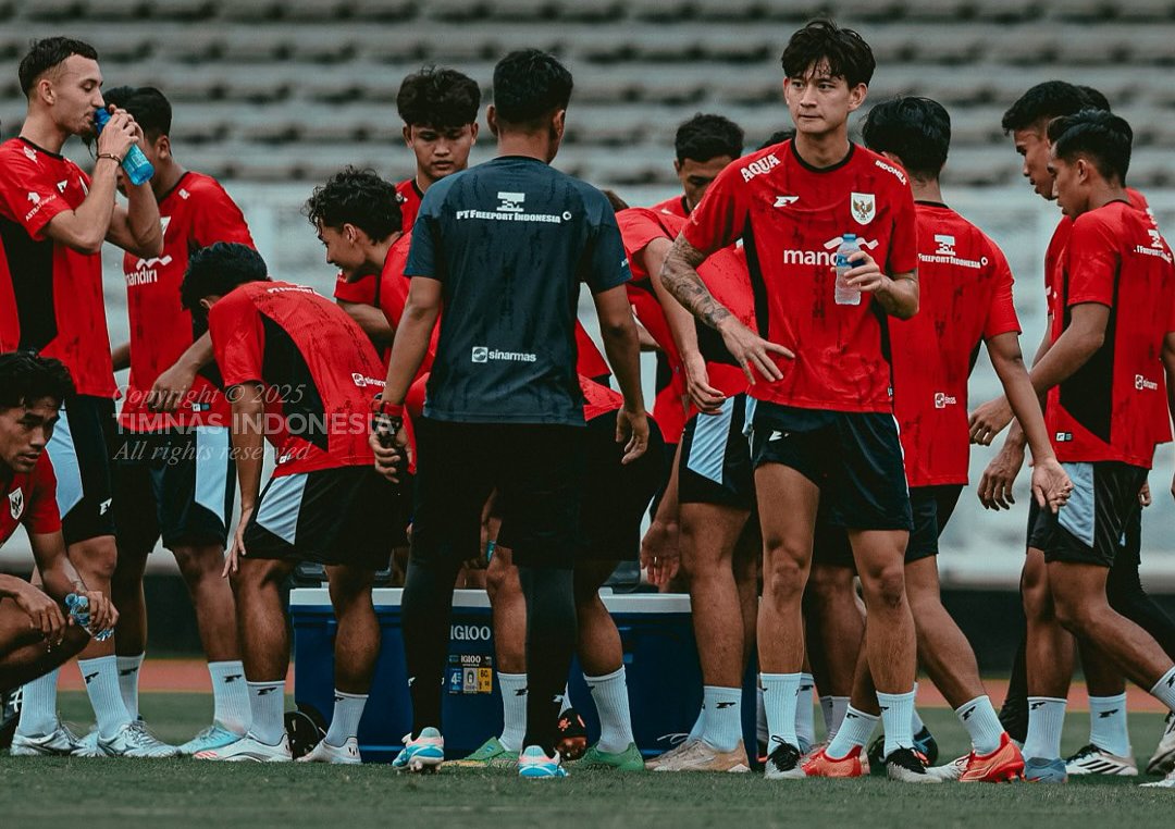 skuad Timnas Indonesia U-22 tengah jalani latihan.