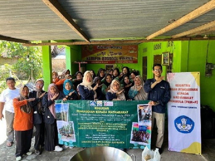 Pelatihan pengolahan bonggol pisang yang digelar di Dawis Bougenville, Dukuh Bendungan RT 4 RW 2, Dawungan, Masaran, Sragen.