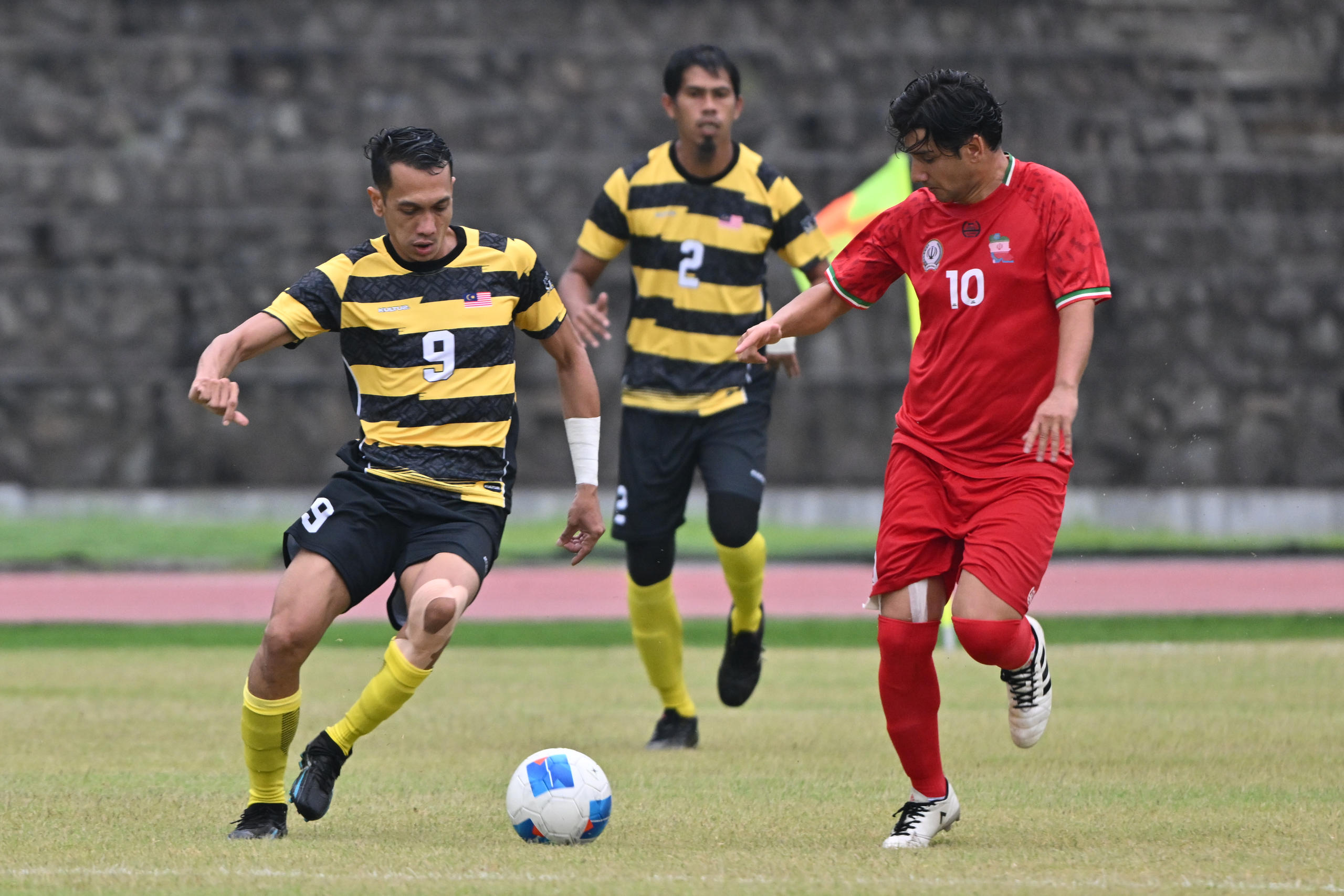 Tim sepak bola cerebral palsy Iran vs Malaysia di ajang IFCPF Asia Oceania Cup 2025 di Stadion Sriwedari Solo, Minggu (16/11/2025) sore.