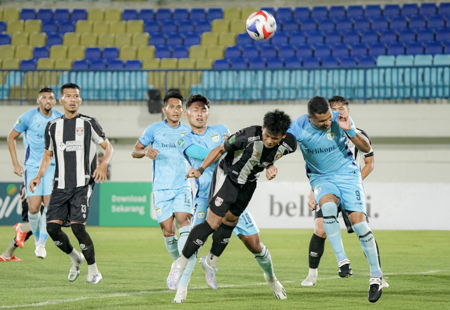 Laga Kendal Tornado FC vs Persela Lamongan di Championship 2025/2026.
