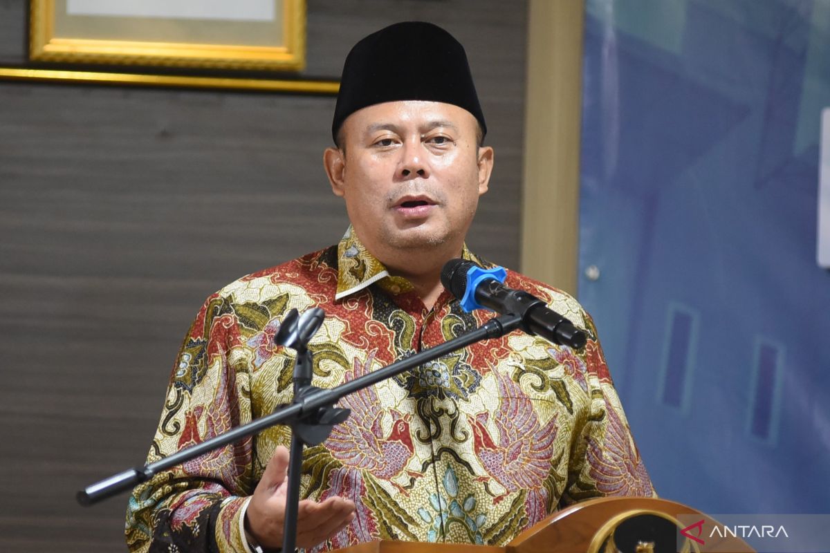 Pernyataan Cucun Ahmad soal ahli gizi di Program MBG viral dan dibantah BGN, berujung klarifikasi serta permintaan maaf.