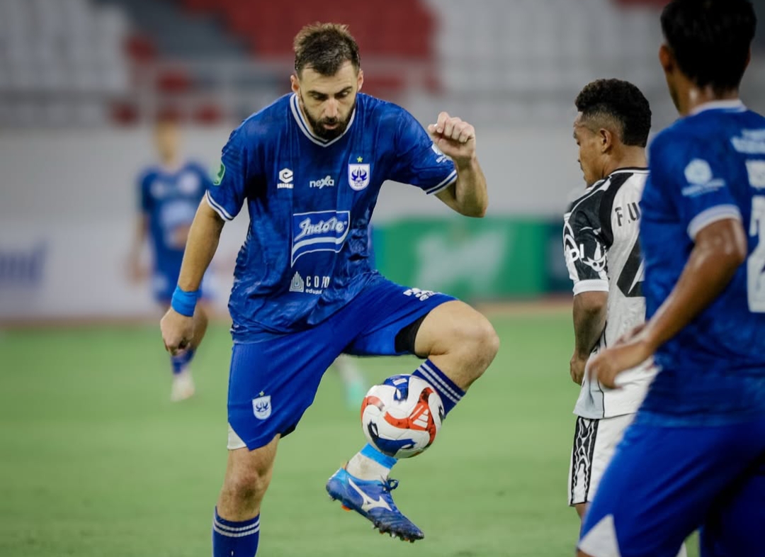 Laga PSIS Semarang vs Persipura Jayapura di Liga 2.