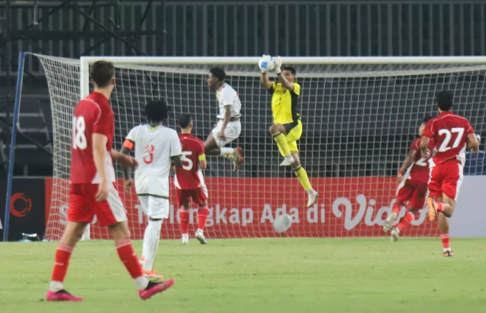 Timnas Indonesia U23 vs timnas Mali U23 dalam laga uji coba di Stadion Pakansari, Bogor, Jawa Barat, Sabtu (15/11/2025).