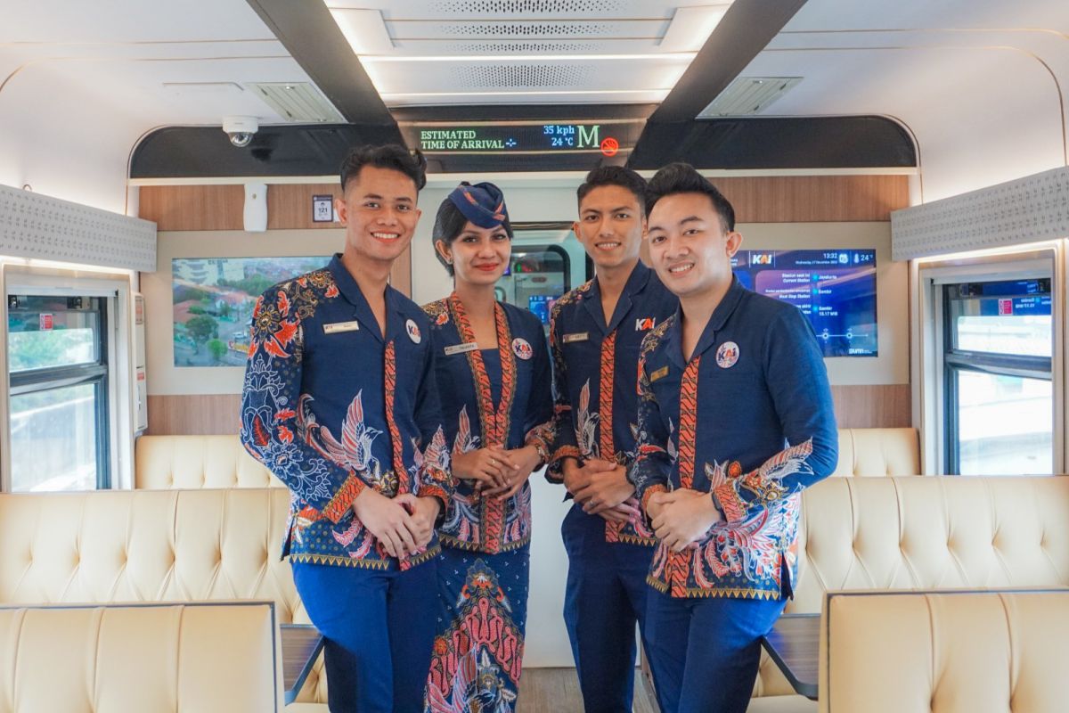KAI Services buka rekrutmen daily worker Nataru 2025/2026. Tersedia 12 posisi untuk lulusan SLTA&ndash;SMK. Daftar online 18&ndash;22 November 2025.