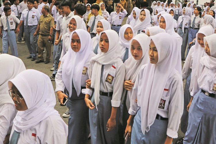 Ilustrasi siswa salah satu SMK negeri di Kota Solo yang akan menjalani enam hari sekolah.