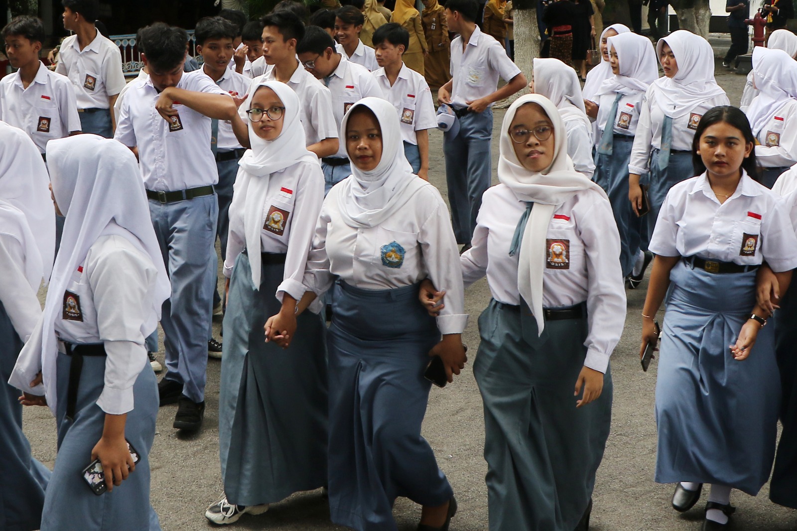 Siswa-siswi salah satu sekolah di Kota Solo.