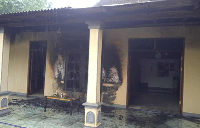 Rumah warga Dusun Gembol Lor RT 02 RW 06, Nungkulan, Girimarto, Wonogiri dibakar orang tak dikenal