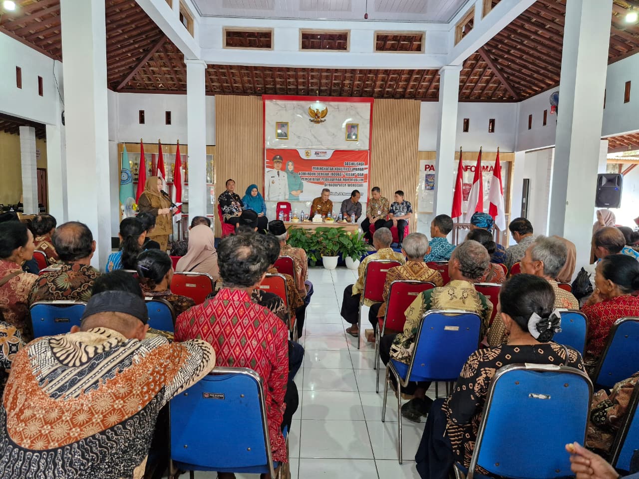 kegiatan Sosialisasi Keluarga Indonesia Sadar Administrasi Kependudukan (KISAK) yang digelar di Desa Pijiharjo Kecamatan Manyaran Kamis (20/11/2025)