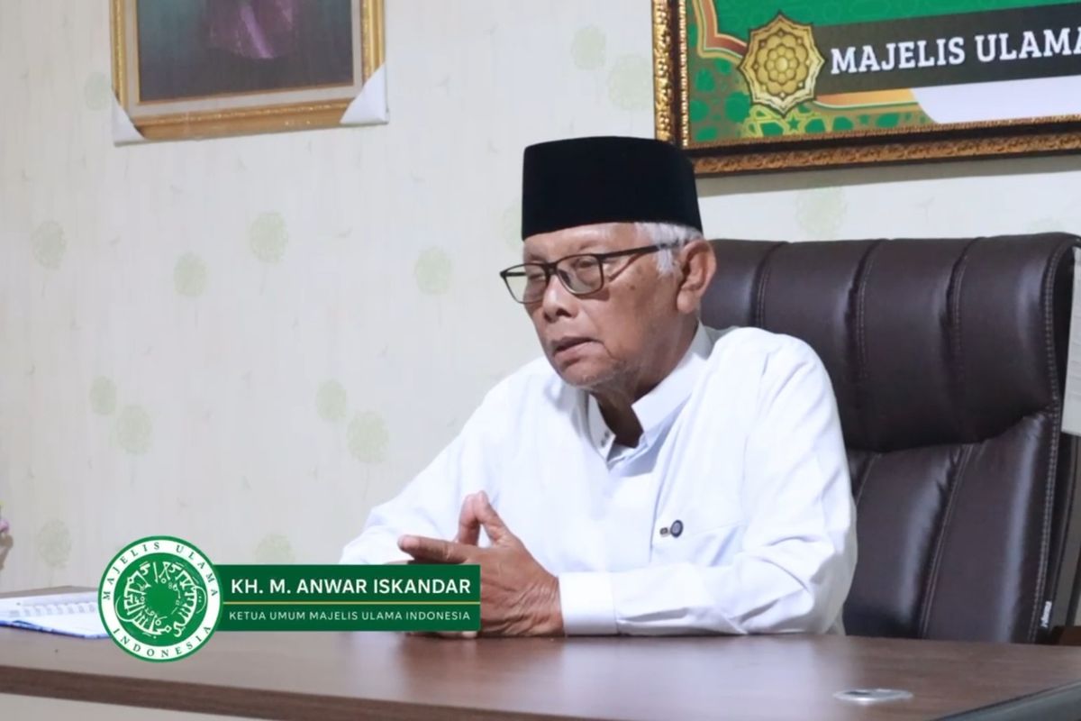 Sosok&nbsp;Anwar Iskandar Terpilih Jadi Ketua Umum MUI 2025-2030, Anak Pendiri Ponpes Mambaul Ulum