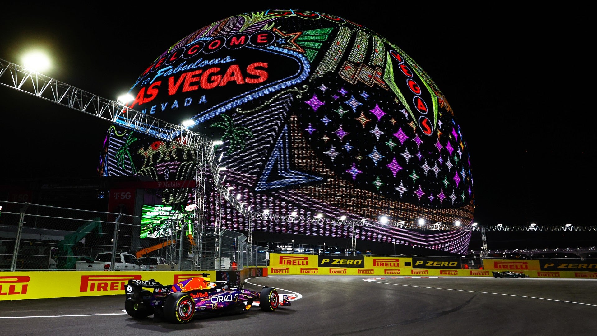 Dengan seluruh rangkaian Jadwal F1 GP Las Vegas 2025 tersebut, seri di kota hiburan ini dijamin menyuguhkan duel panas yang menentukan arah juara dunia musim ini.