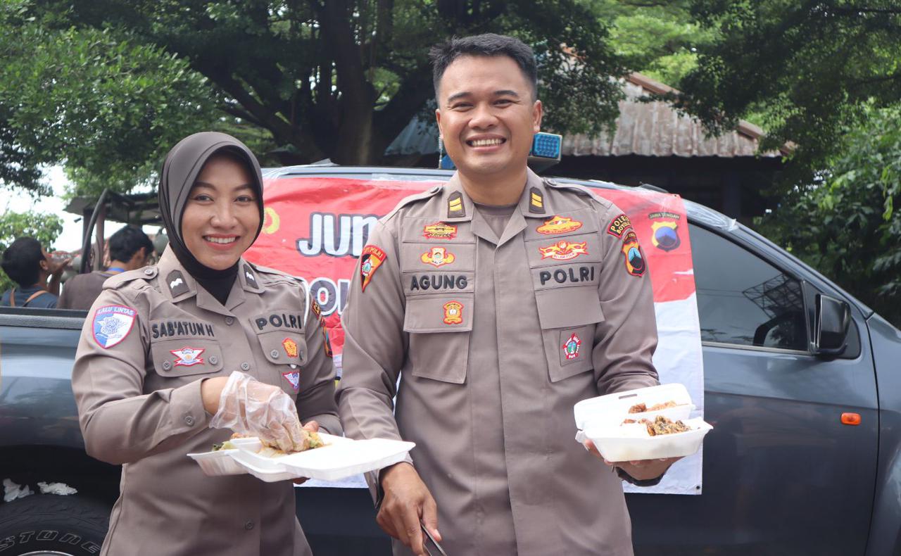 Iptu Agung Muryo Atmojo dan istri Aipda Sab