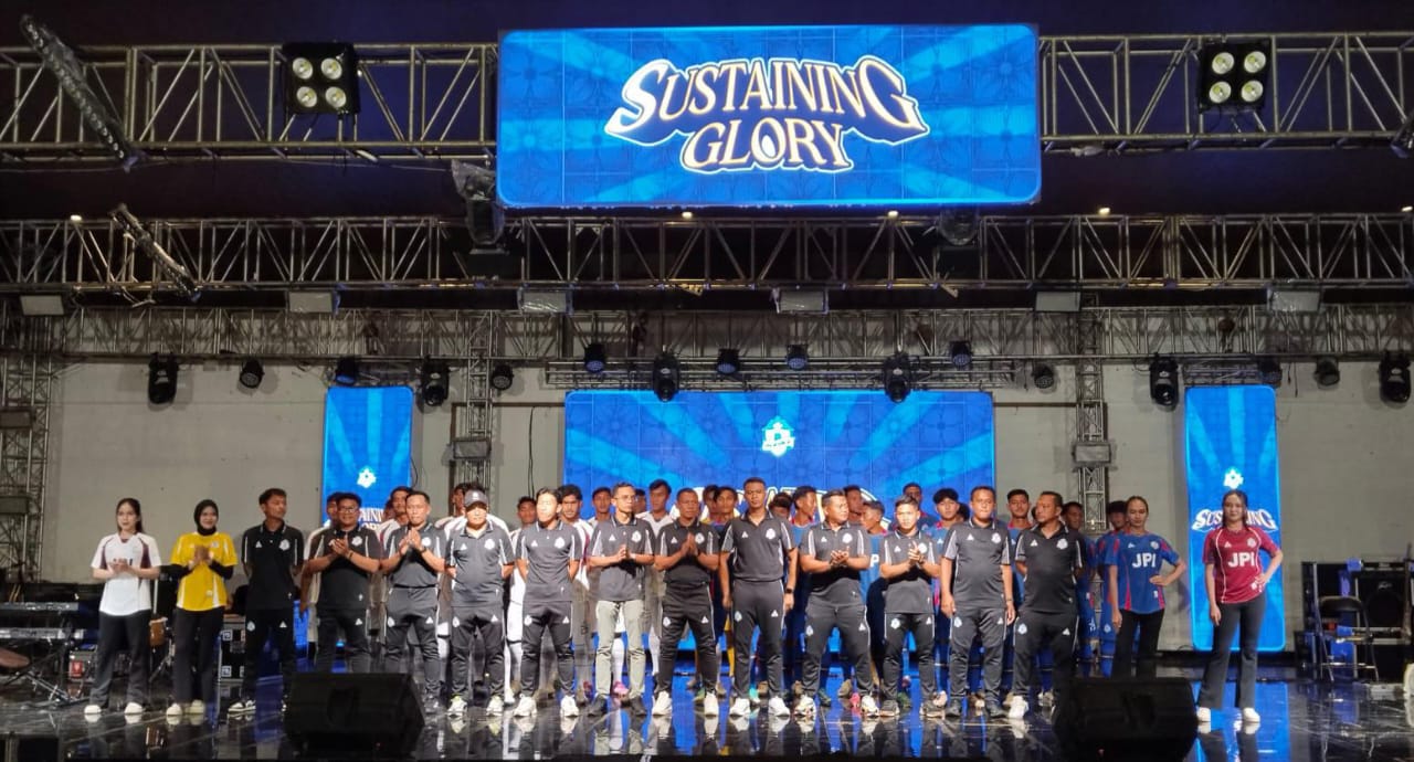 Launching jersey dan tim Persika Karanganyar untuk Liga Nusantara musim 2025-2026. (Rudi Hartono/Radar Solo)