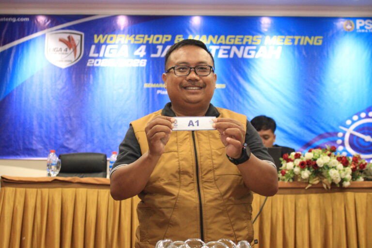 Wakil dari Persiharjo Sukoharjo mengambil drawing Liga 4 Jateng.