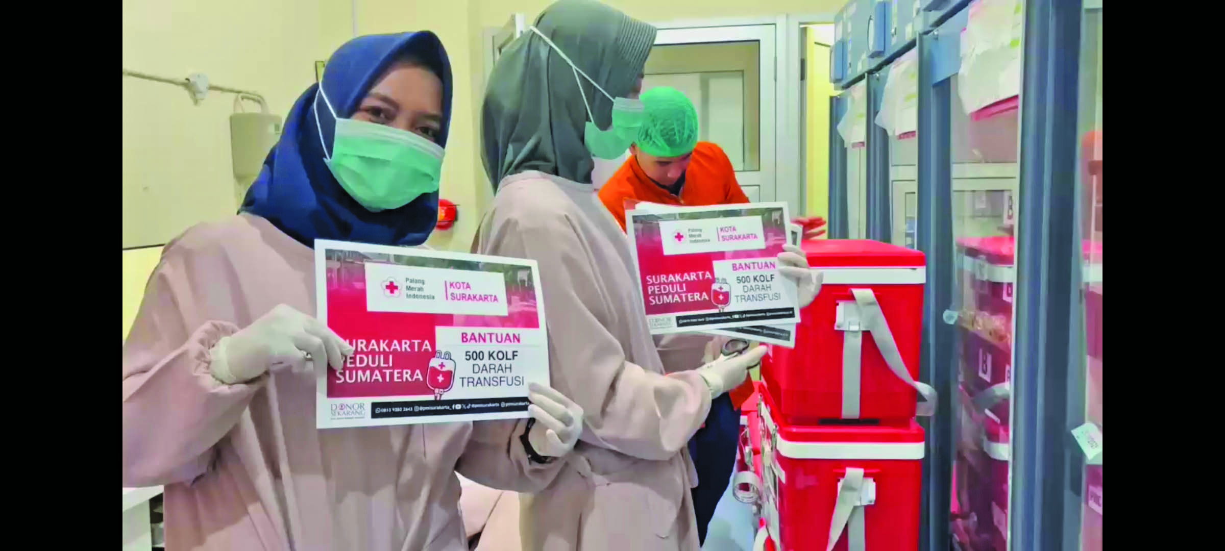 Palang Merah Indonesia (PMI) Kota Solo mengirimkan bantuan kemanusiaan berupa 500 kantong