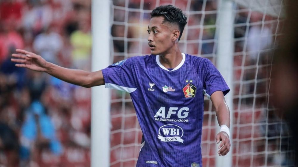 Gelandang Persik Kediri Rifqi Ray saat terjun di Super League.