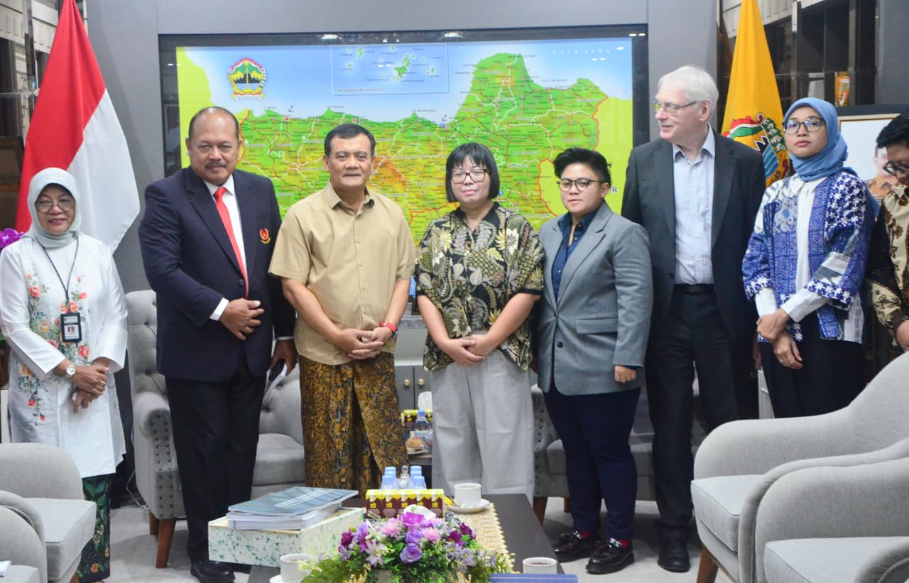 Pemprov Jateng jalin kerja sama dengan Inggris untuk percepat pembangunan dry port, transportasi publik, dan TOD Semarang&ndash;Kendal.
