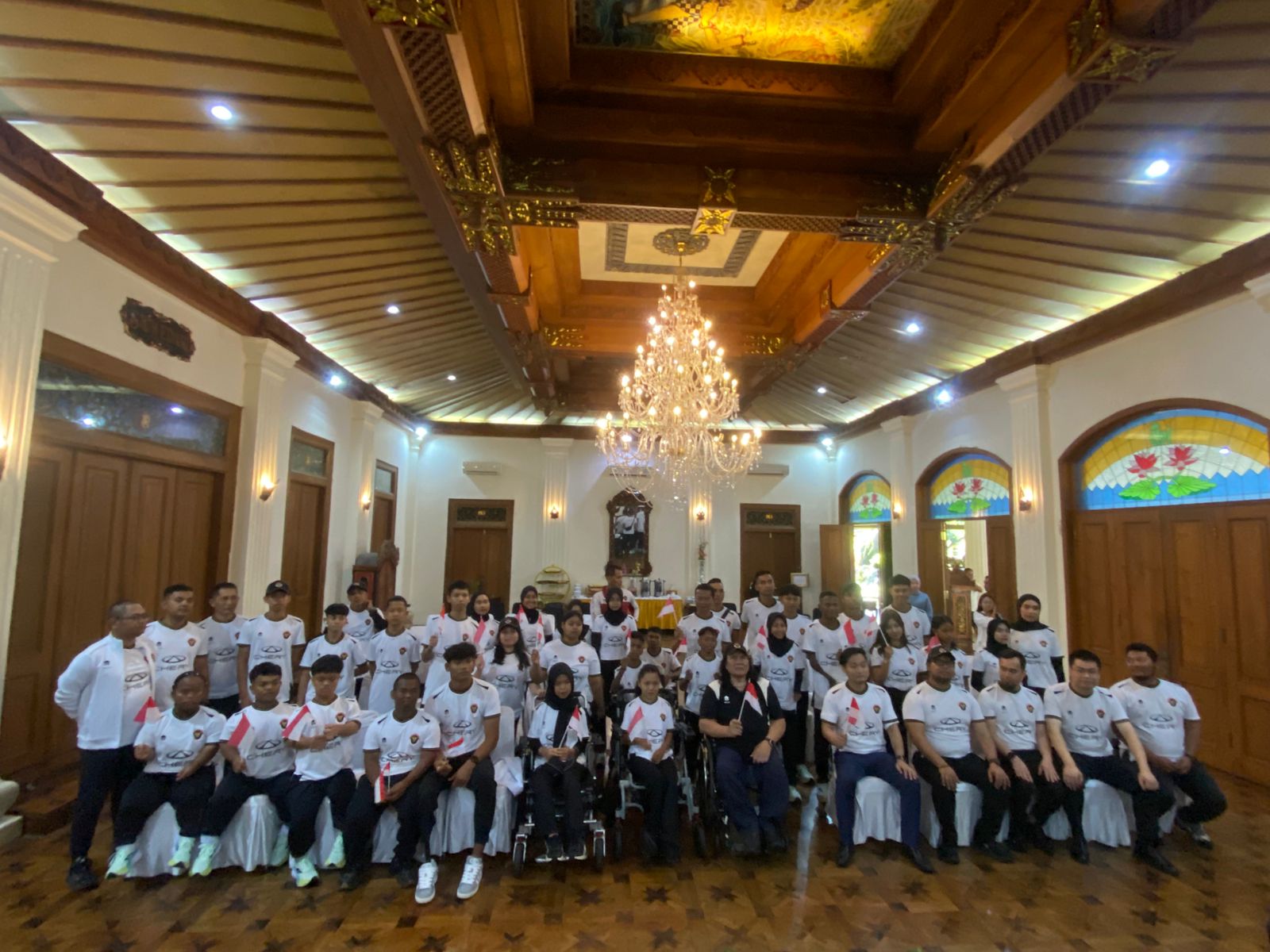 Pelepasan sebagian kontingen Indonesia menuju Asian Youth Para Games 2025.