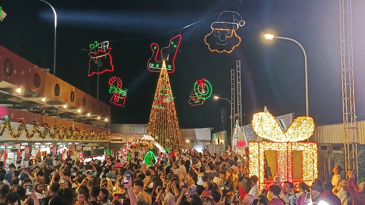 Pakuwon Mall Solo Baru menghadirkan rangkaian acara spesial bertajuk &ldquo;Christmas Magic&rdquo;. Ada banyak event menarik di dalamnya.