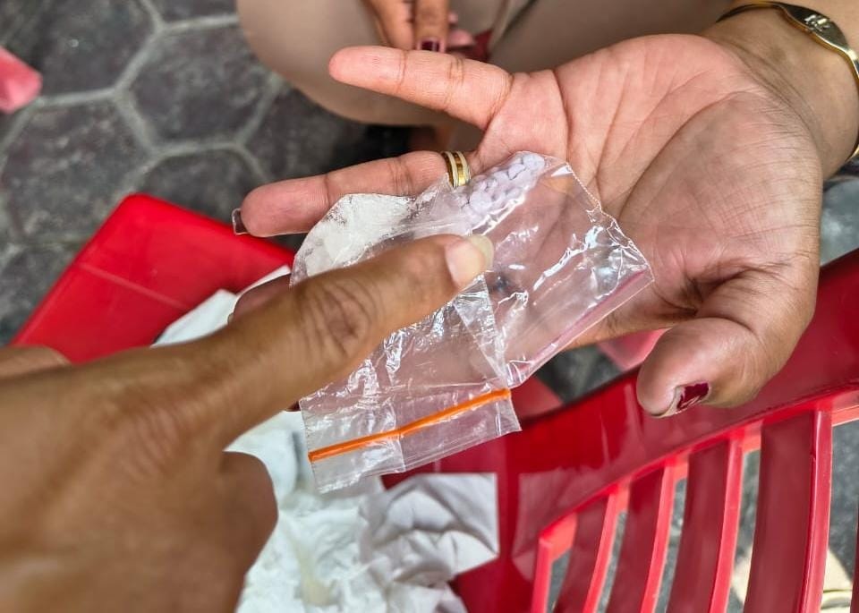 Barang bukti sabu dari tangan tersangka penyeludupan ke Lapas Sragen. (Ahmad Khairudin/Radar Solo)