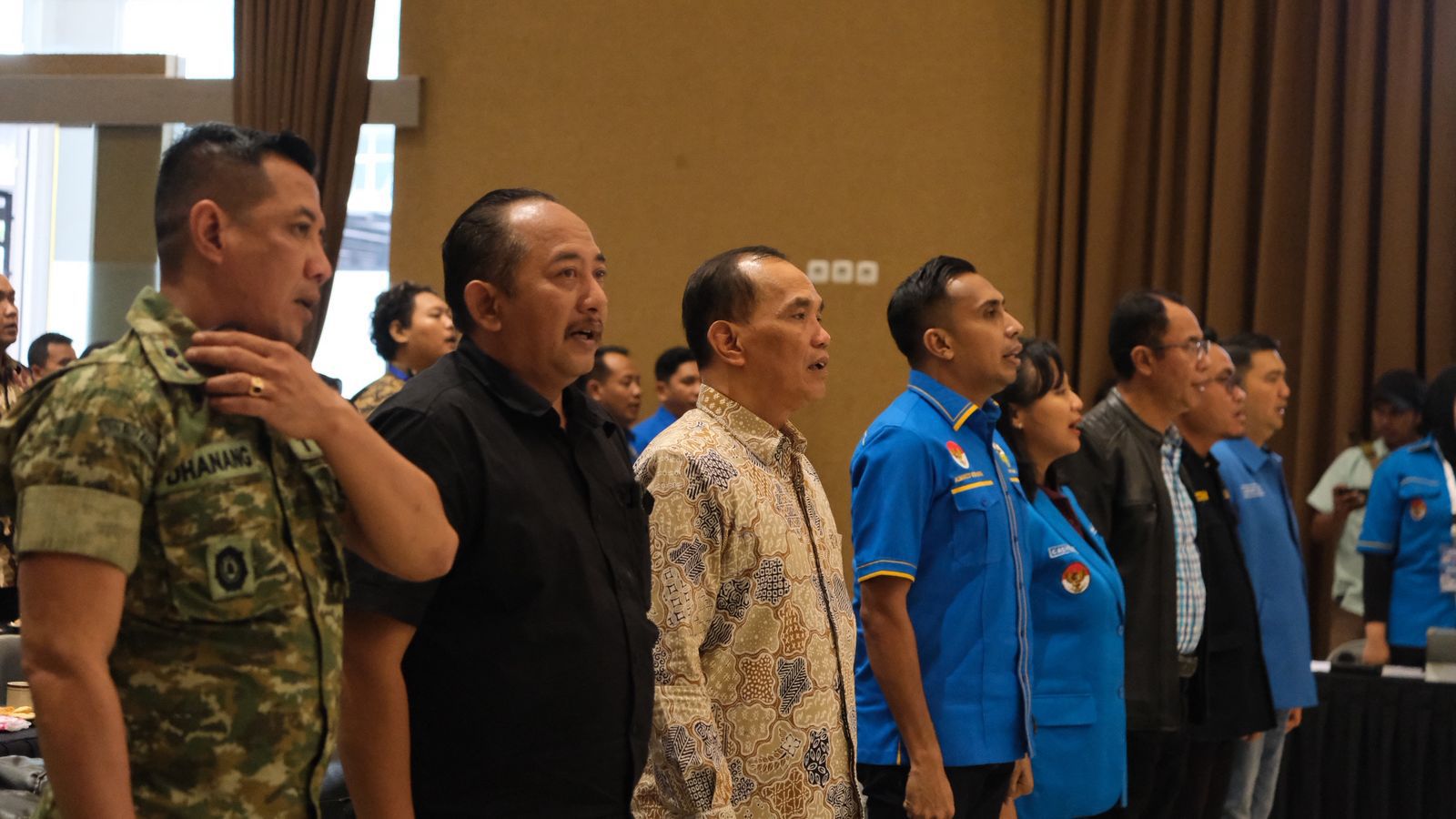 Ketua DPRD Jateng Sumanto (tiga dari kiri) hadiri Rapat Pimpinan Paripurna Daerah (Rapimpurda) DPD KNPI Jawa Tengah di Tawangmangu, Karanganyar, Sabtu (6/12/2025).