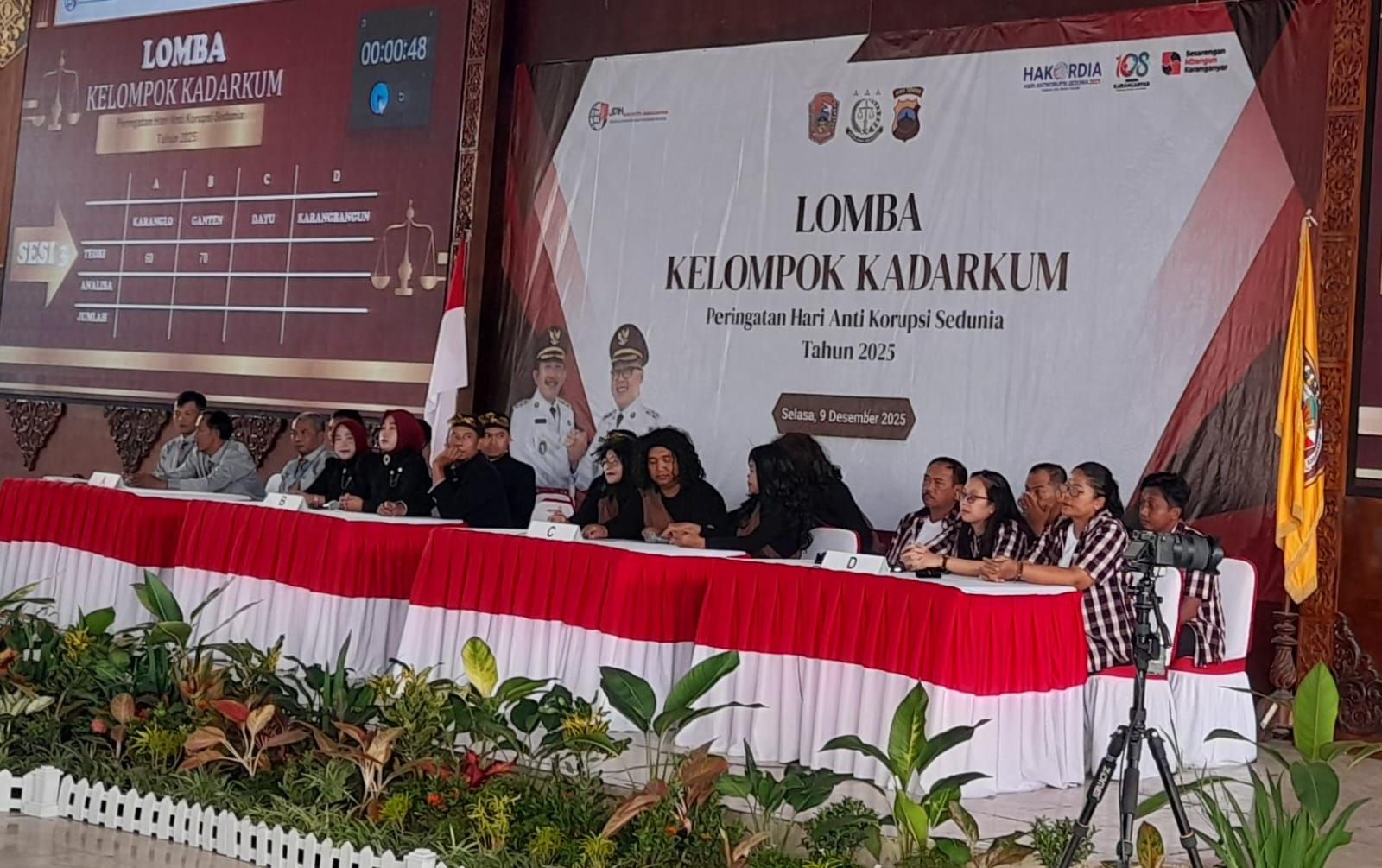 Lomba Kelompok Keluarga Sadar Hukum (Kadarkum) tingkat kabupaten di Pendopo Raden Mas Said, Rumah Dinas Bupati Karanganyar, Selasa (9/12/2025). (Rudi Hartono/Radar Solo)