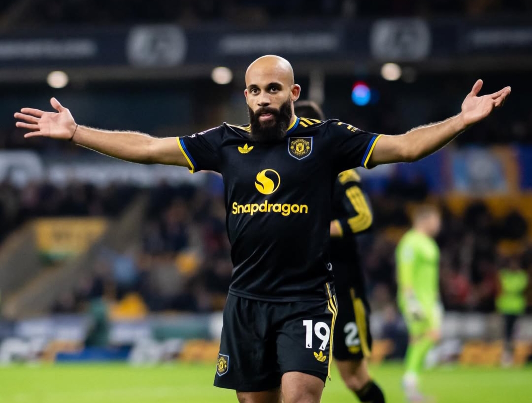 Bintang Manchester United Bryan Mbeumo saat merayakan golnya di Liga Inggris 2025/2026.