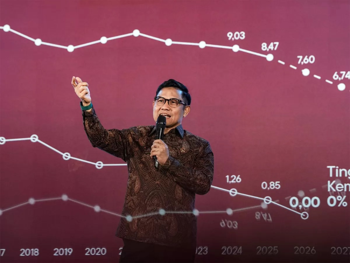 Menteri Pemberdayaan Masyarakat Abdul Muhaimin Iskandar beri paparan.