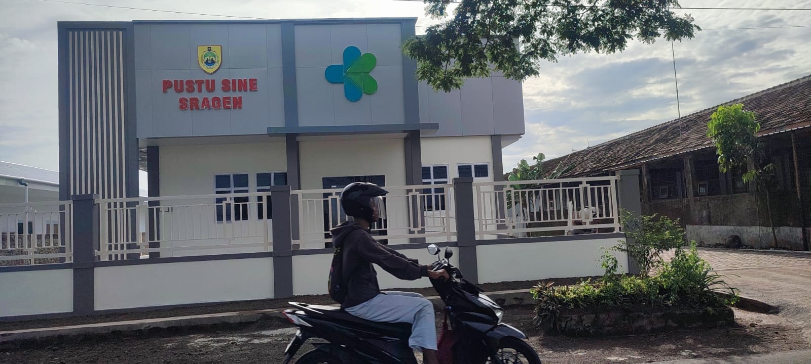 Puskesmas pembantu (pustu) Kelurahan Sine, Kecamatan Sragen rampung dibangun. (Ahmad Khairudin/Radar Solo)