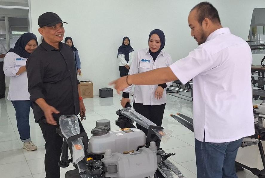 Ketua DPRD Jateng Sumanto mengecek sarana prasarana pendukung sektor pertanian.