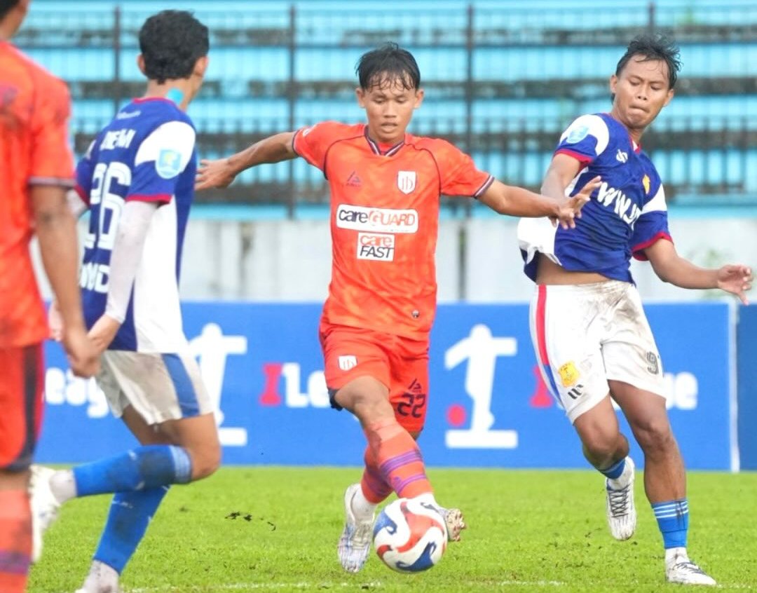 Laga Dejan FC vs PSDS Deli Serdang di Stadion Moch. Soebroto, Magelang.