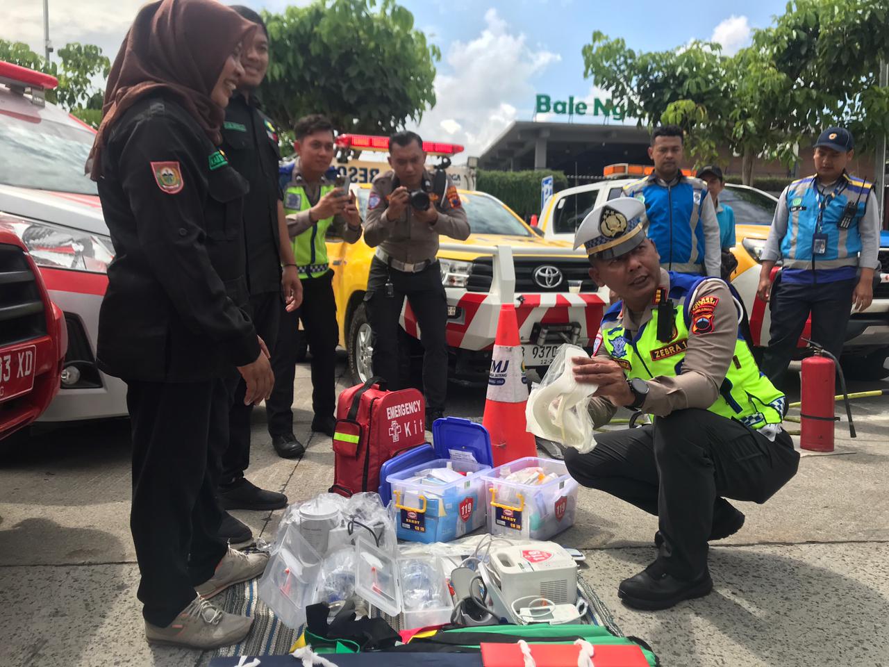 Pengecekan sarana prasarana pengamanan Natal dan Tahun Baru oleh Satlantas Polres Boyolali.