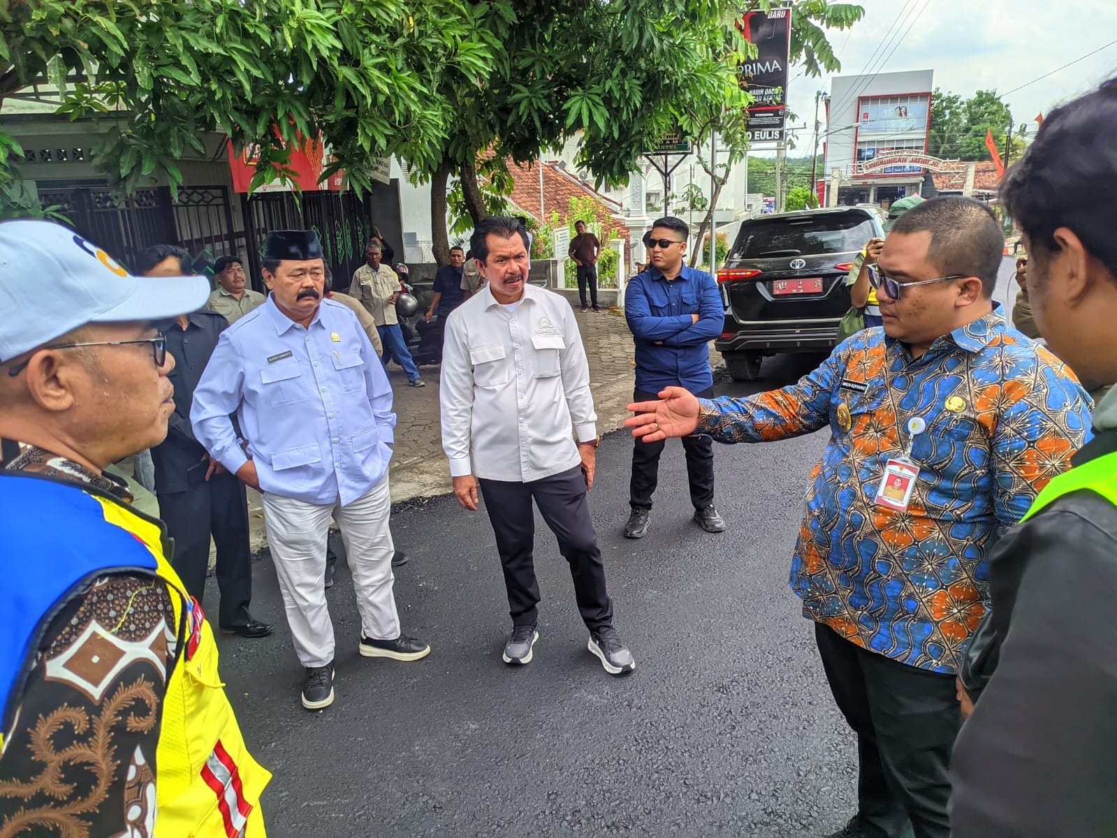 Anggota DPR RI Sriyanto Saputro bersama Wabup Wonogiri Imron Rizkyarno dan rombongan melakukan sidak Pembangunan IJD Pokoh-Manjung Sabtu (13/12/2025)