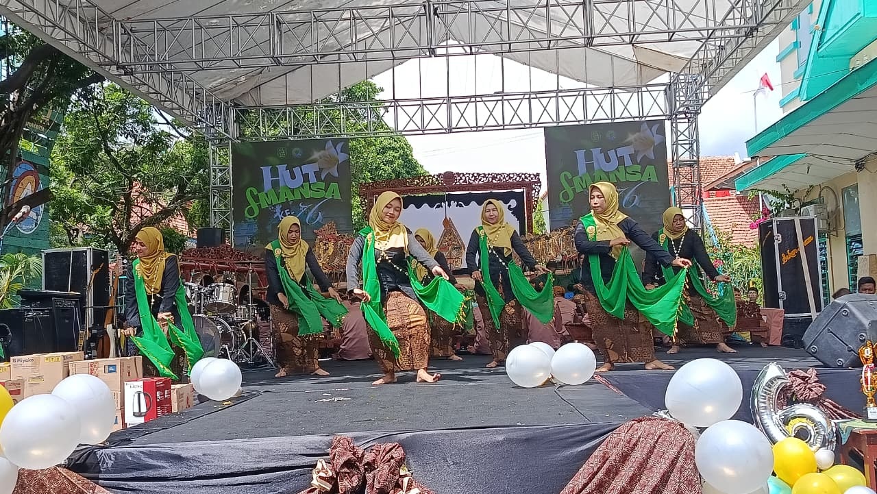 TARI TRADISIONAL