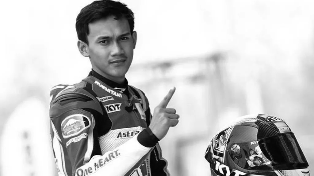 Profil Awhin Sanjaya, pembalap Indonesia yang meninggal dunia usai kecelakaan fatal di Grand Final Sumatra Cup Prix 2025 di Jambi.