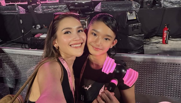 Ayu Ting Ting dan putrinya, Bilqis.