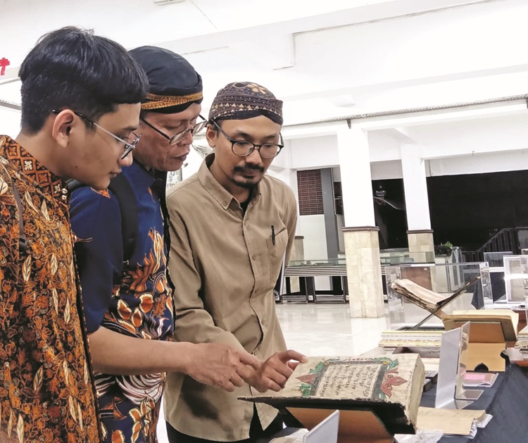 Jejak Literasi Manuskrip Ulama Nusantara di UMS, Selasa (16/12).