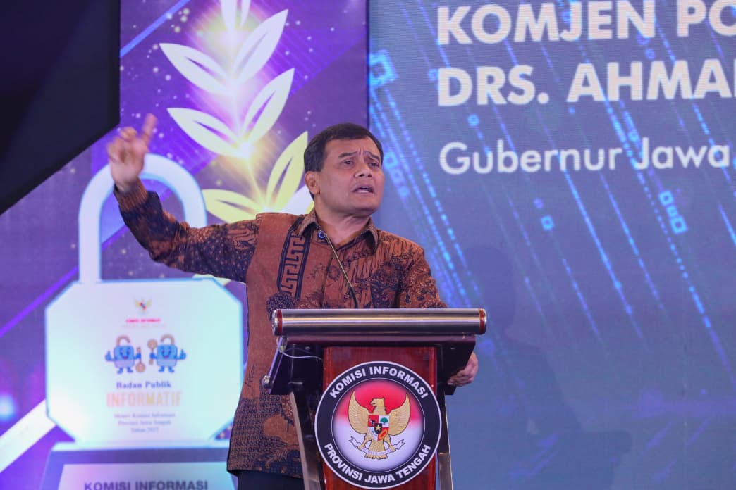 Gubernur Ahmad Luthfi tegaskan komitmen keterbukaan informasi publik, dorong ASN layani masyarakat dengan transparan.