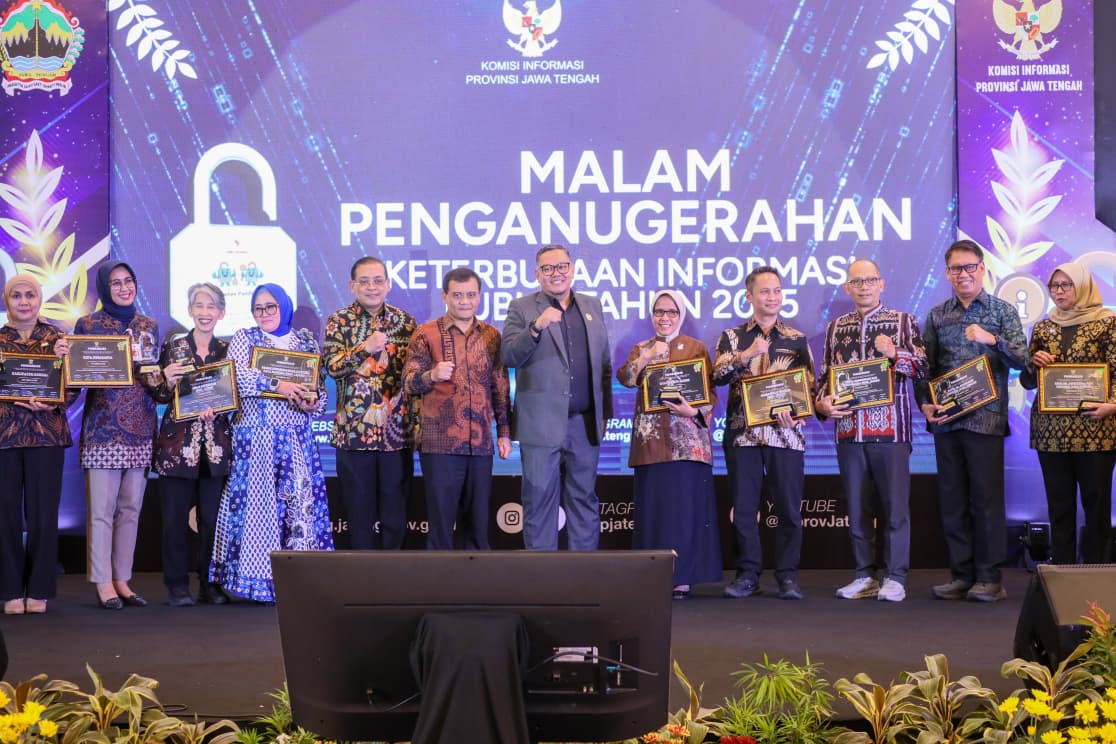 Gubernur Ahmad Luthfi tegaskan komitmen keterbukaan informasi publik, dorong ASN layani masyarakat dengan transparan.