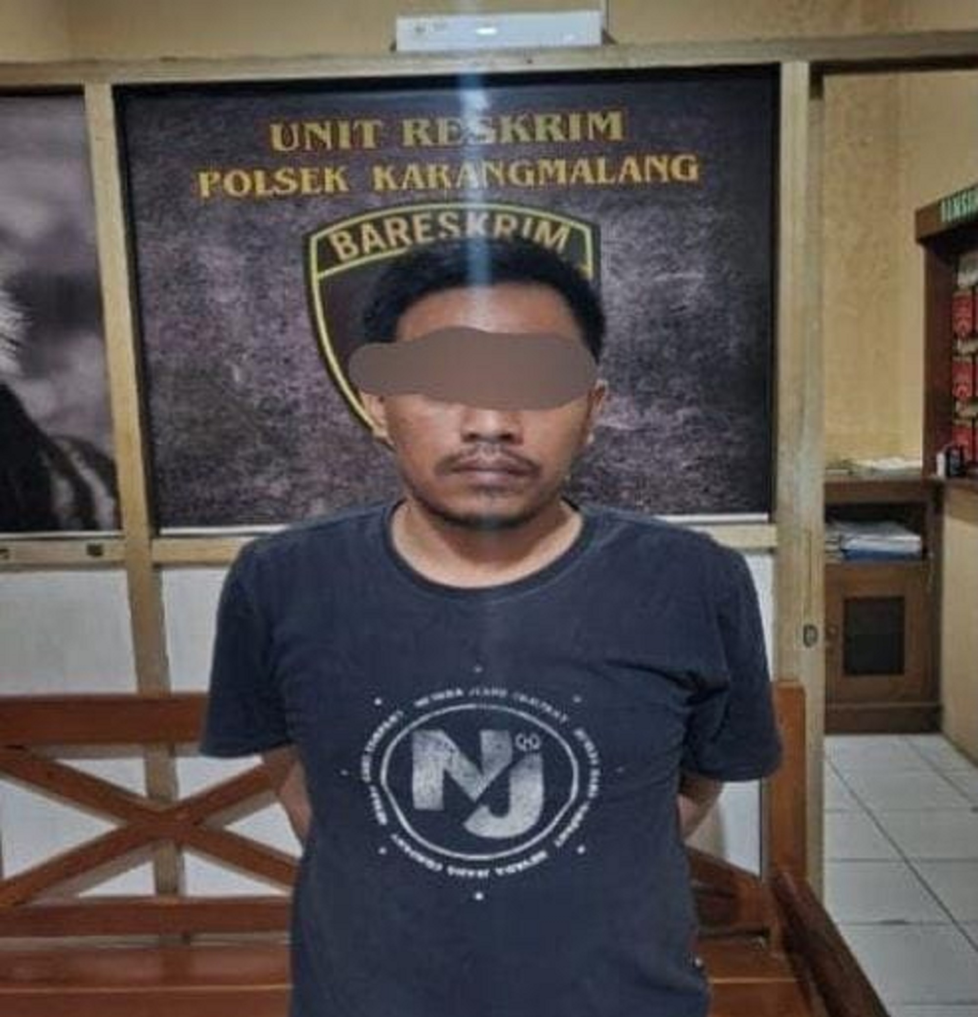 Ari Setiawan alias Krete, 30, warga Karangmalang, Sragen ditangkap karena mencuri burung murai batu. (Ahmad Khairudin/Radar Solo)