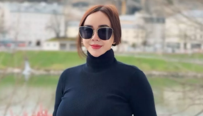 Aura Kasih.