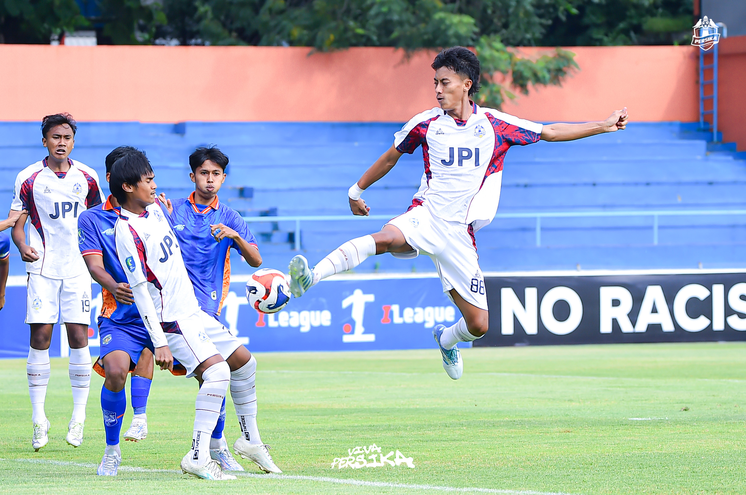 Laga Persika Karanganyar melawan Persikutim United di Stadion UNS, Sabtu (20/12/2025) dalam laga lanjutan Liga Nusantara 2025/2026.