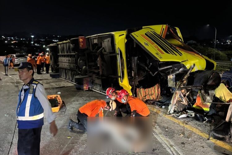 Basarnas Bocorkan Kondisi Sopir Bus Cahaya Trans Pasca Kecelakaan di Tol Krapyak, Sebanyak 16 Penumbang Tewas