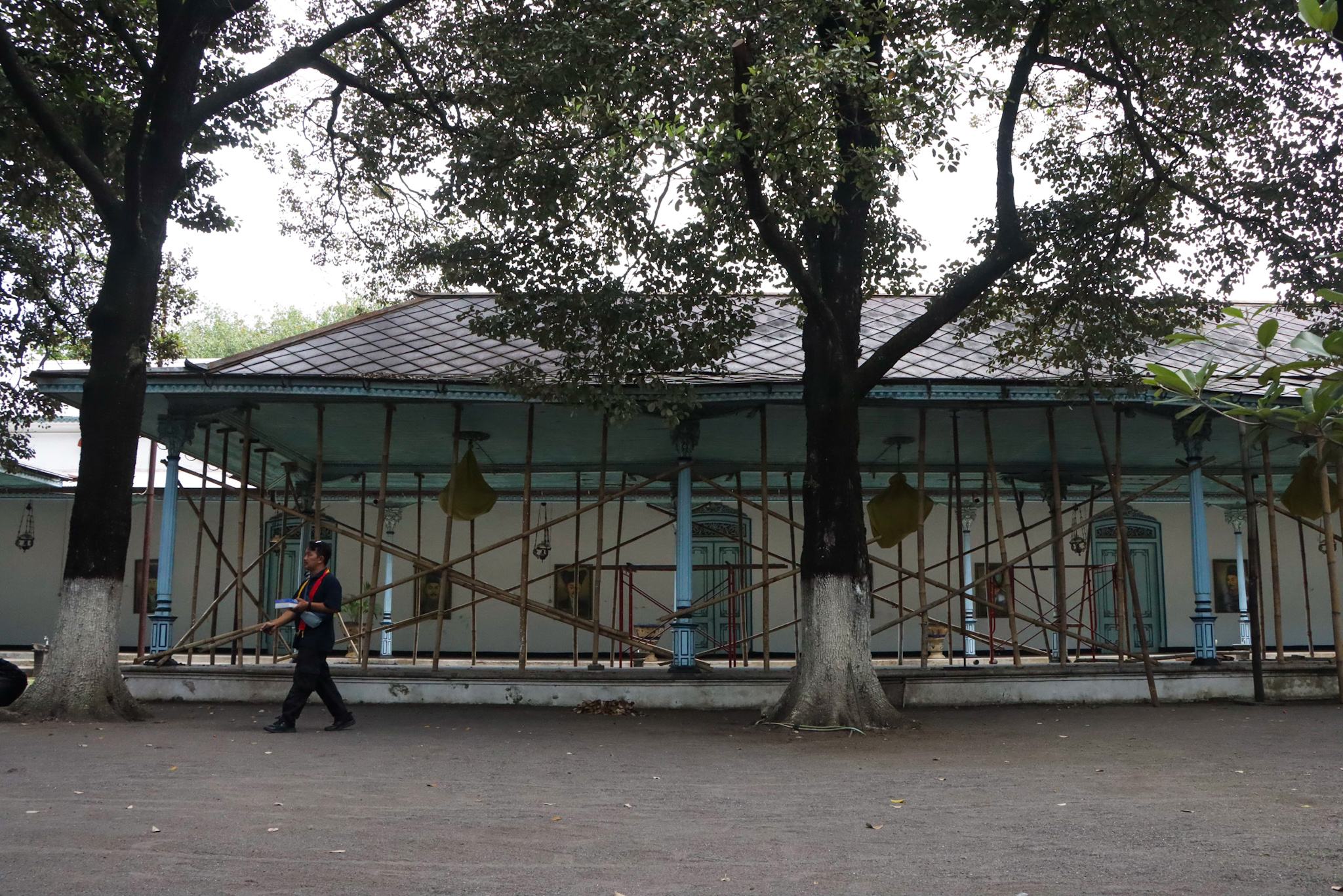 Kelanjutan revitalisasi Keraton Surakarta terancam tersendat karena konflik internal. (M Ihsan/Radar Solo)