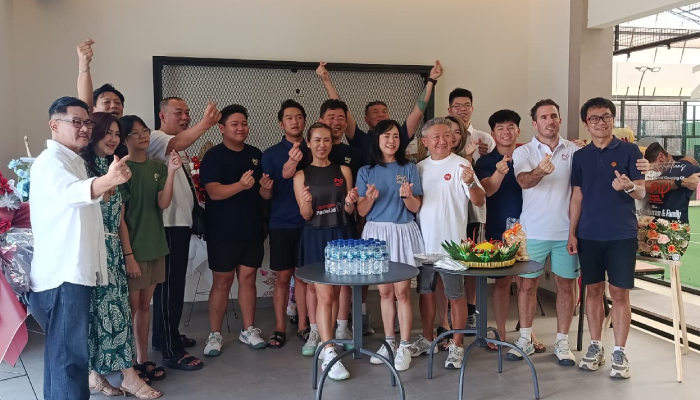 Soft opening Main Padel Solo yang berlokasi di Madegondo, Solo Baru.