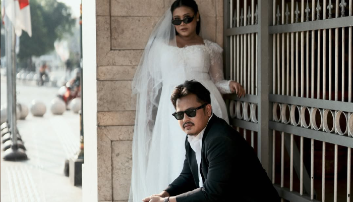 Boiyen dan sang suami Rully Anggi Akbar.