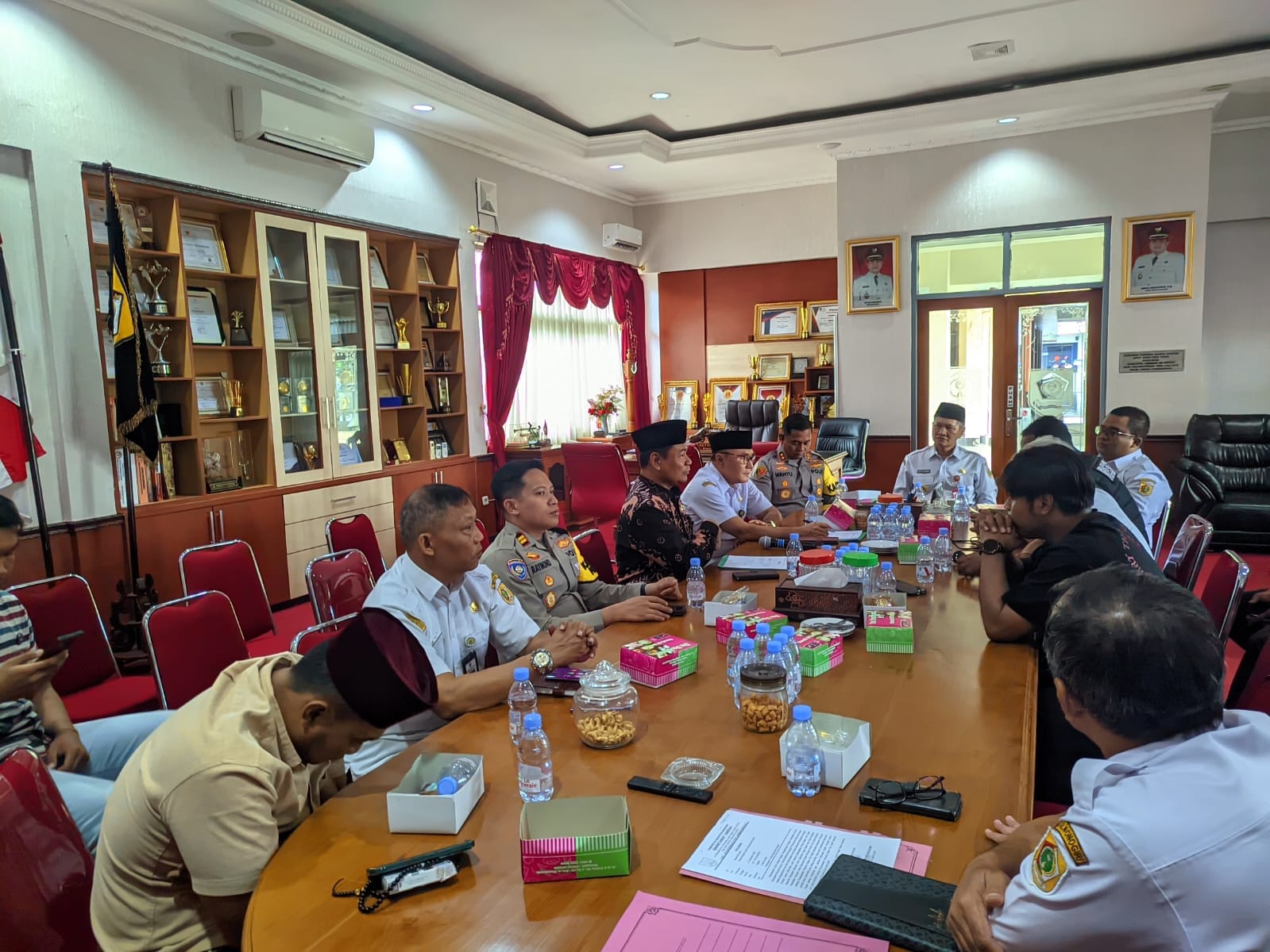 Rakor lintas sektoral di ruang kerja Bupati Wonogiri, Rabu (24/12/2025).