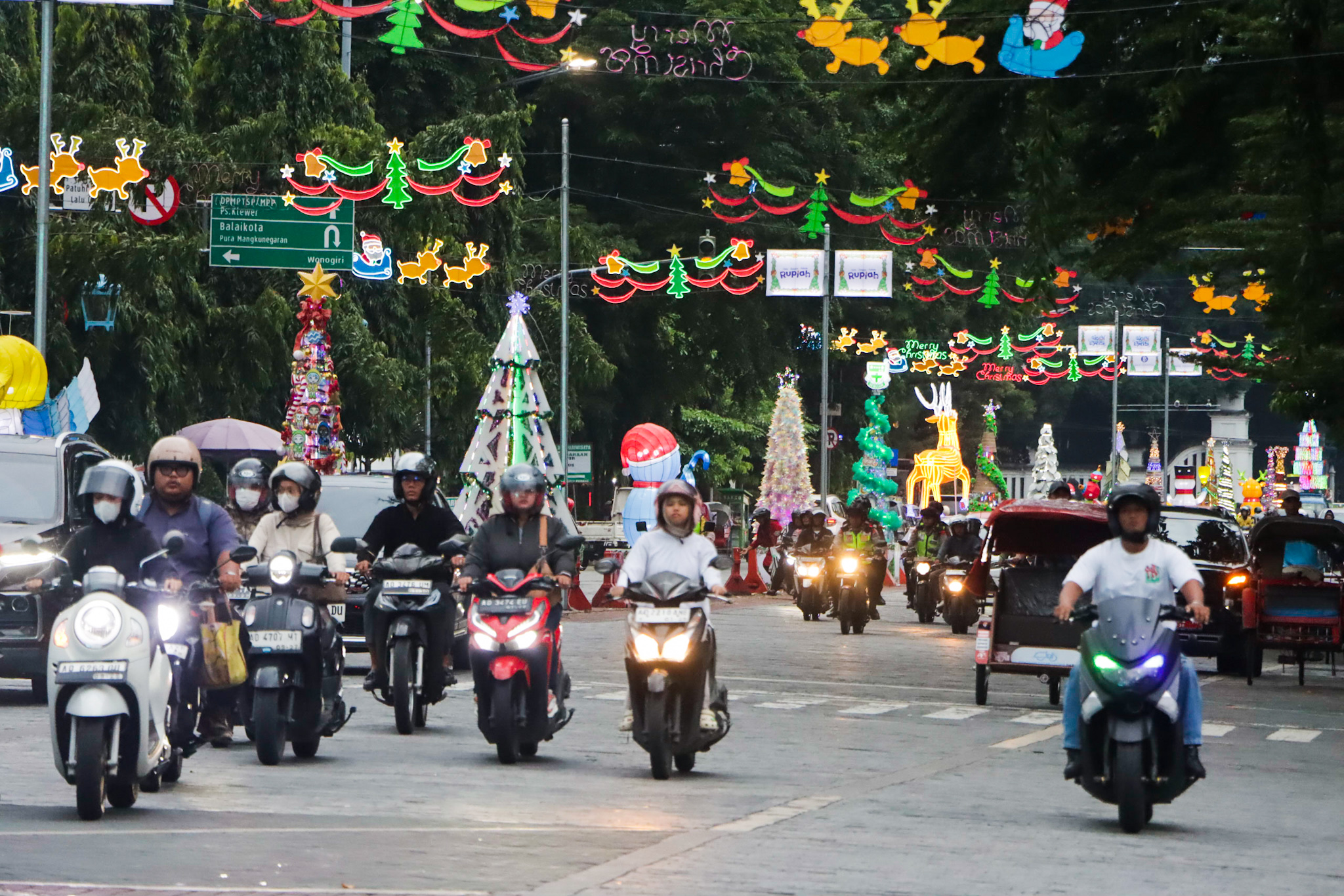Tidak ada pesta kembang api di kawasan Kota Solo pada malam tahun baru 2026. (M Ihsan/Radar Solo)