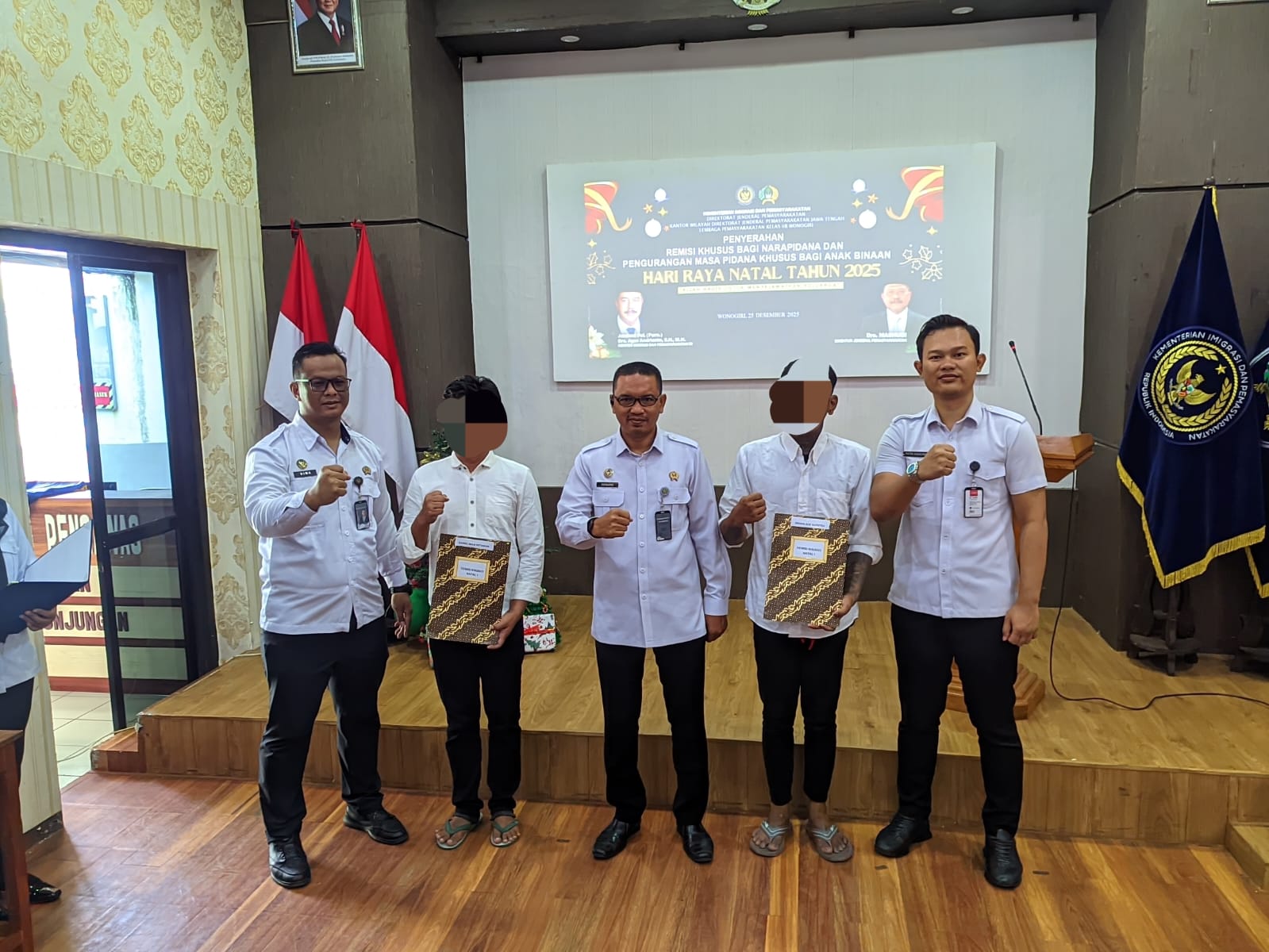 Penyerahan remisi Hari Raya Natal kepada WBP di Lapas Kelas II B Wonogiri, Kamis (25/12/2025).