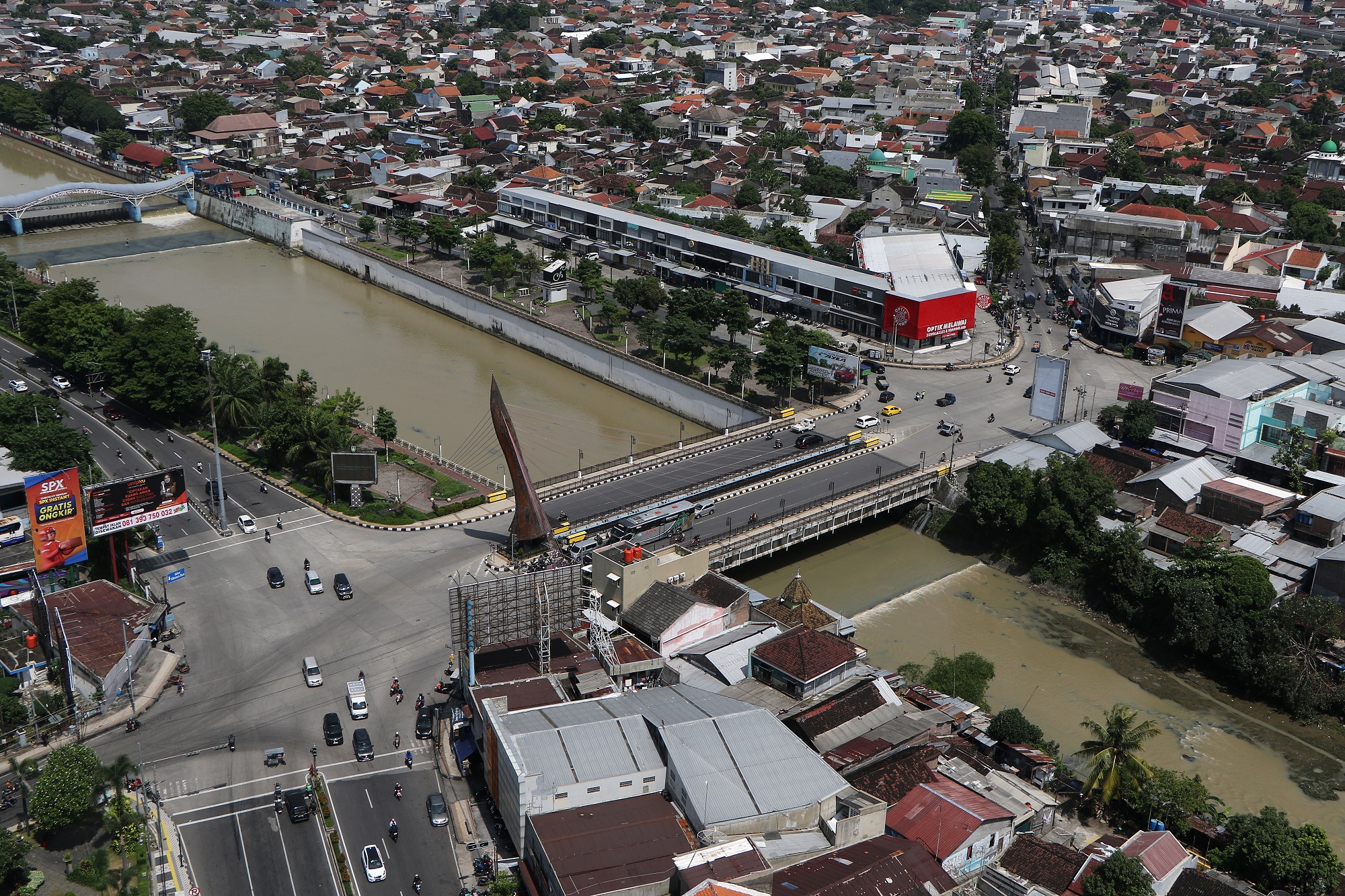 Potret Solo  utara yang terus berrkembang diambil dari udara. (Arief Budiman/Radar Solo)
